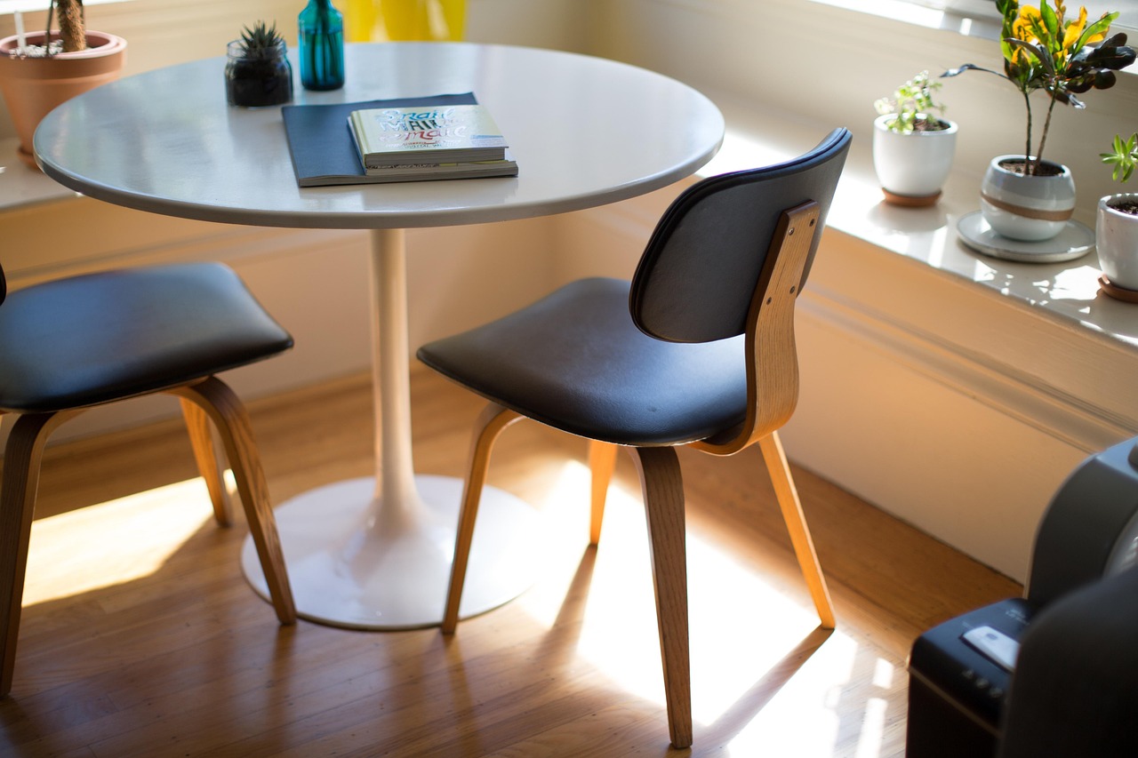 pexels-furniture-1840463_1280